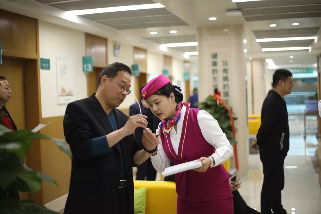 鄂州24小时套医保卡(北京医保卡使用指南)